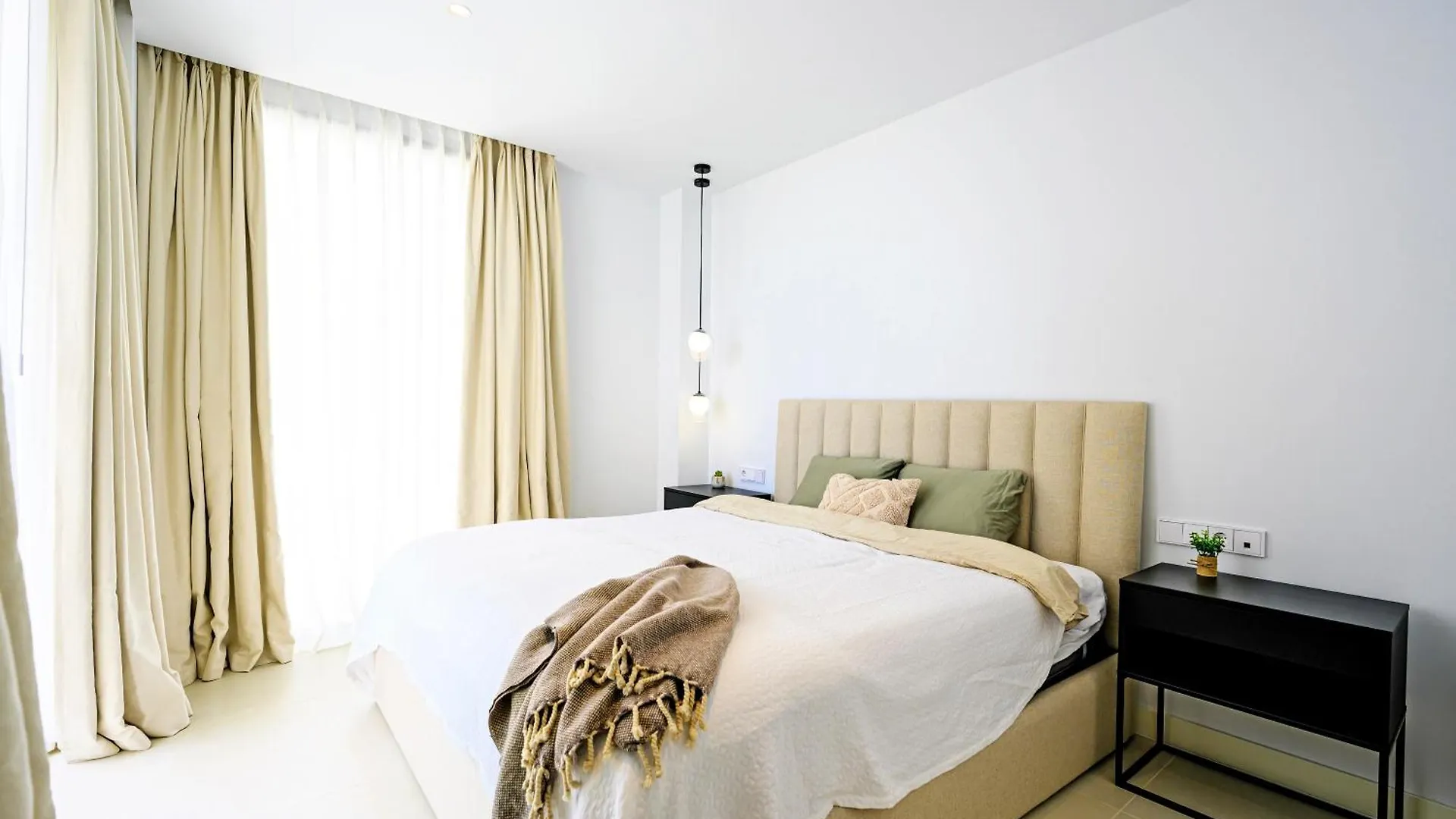 Mara'S Apartments Higueron West - Mediterranean Style - Beach & Golf - Large Sunny Terrace !!!! Fuengirola