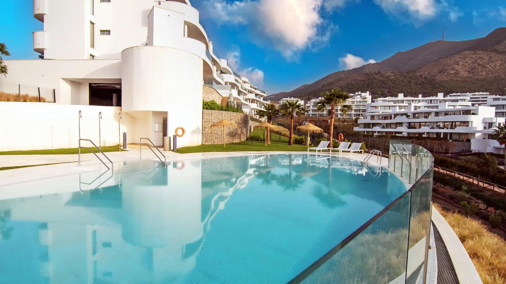 Mara'S Apartments Higueron West - Mediterranean Style - Beach & Golf - Large Sunny Terrace !!!! Fuengirola